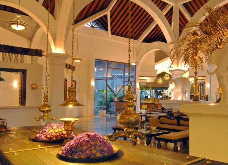 Royal Palms Beach Hotel Kalutara Buitenkant foto