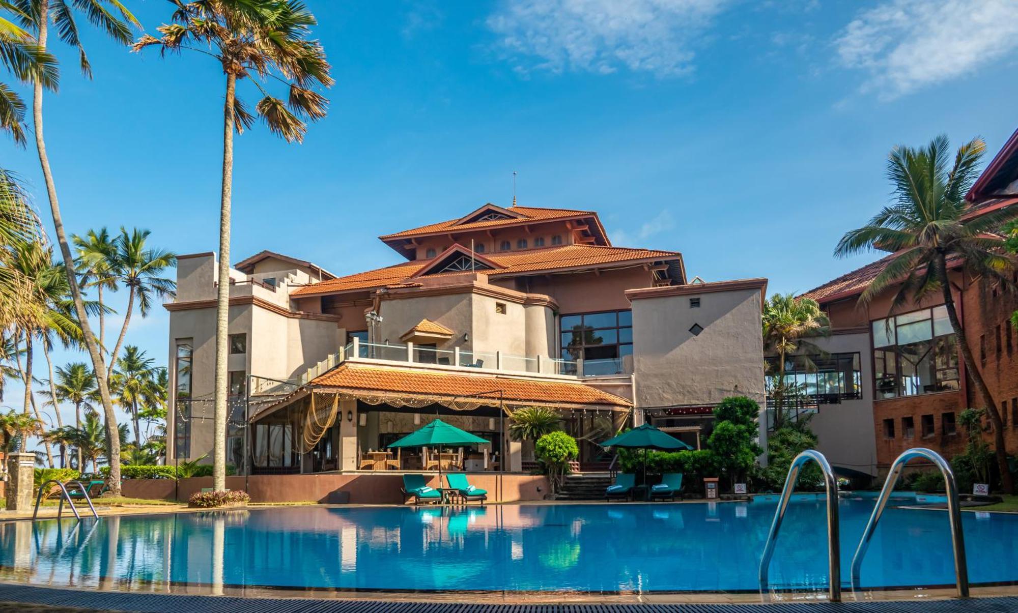 Royal Palms Beach Hotel Kalutara Buitenkant foto