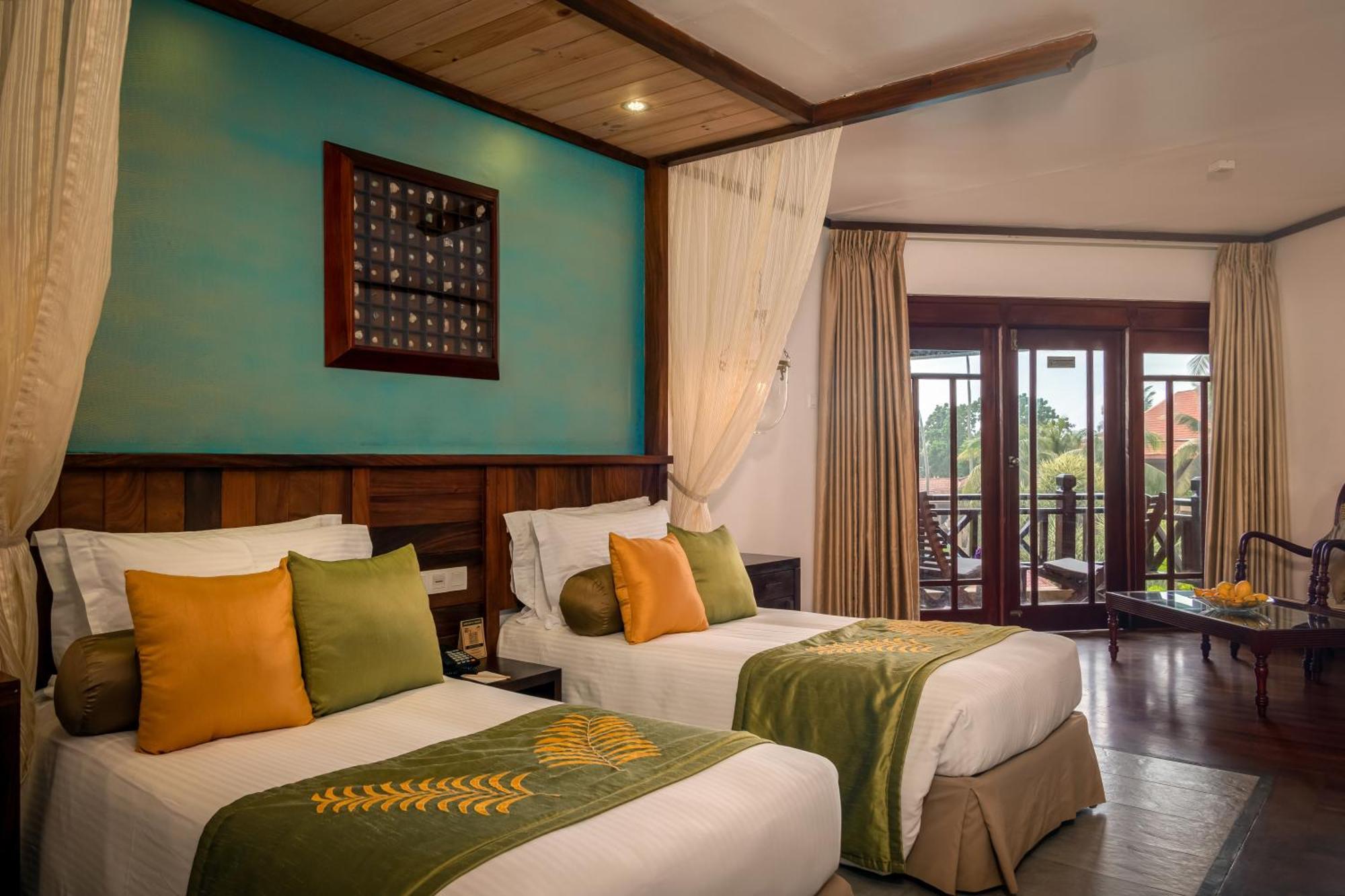 Royal Palms Beach Hotel Kalutara Buitenkant foto