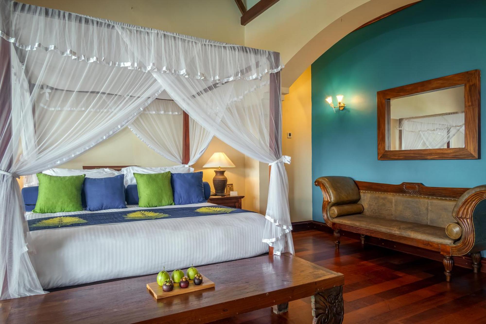 Royal Palms Beach Hotel Kalutara Buitenkant foto