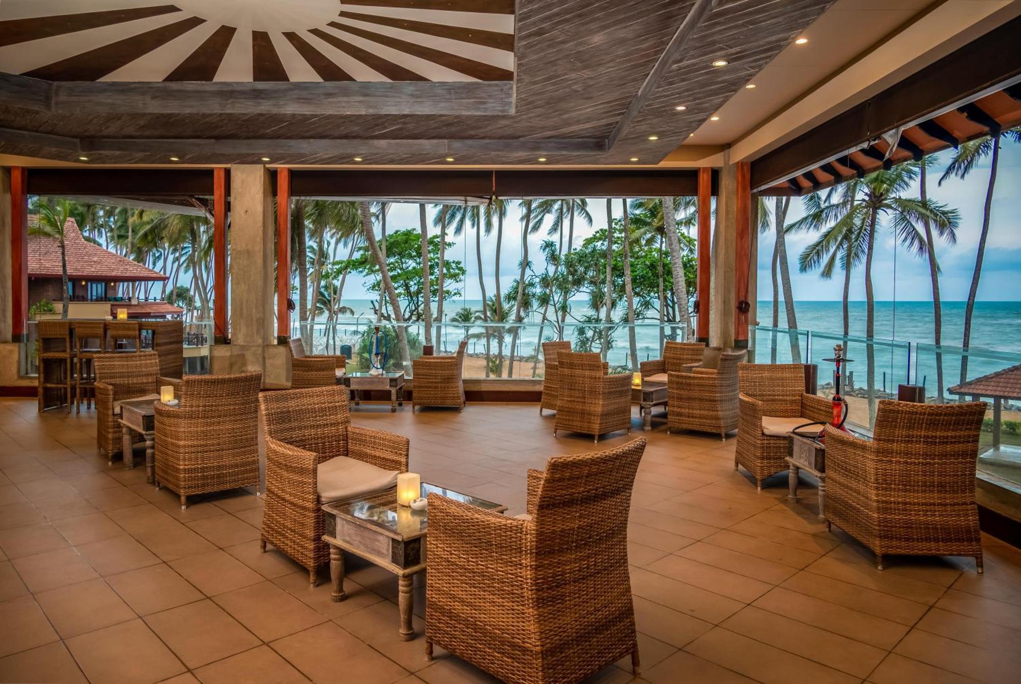 Royal Palms Beach Hotel Kalutara Buitenkant foto